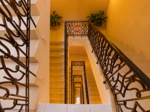 Апартаменты Senator Victory Square