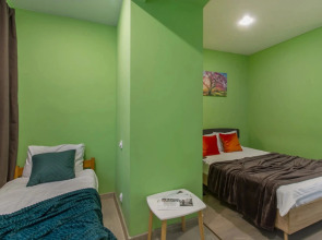 Апартаменты Room-Room Кировский 1