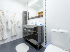 Апартаменты Пять Звёзд на Монакова 33