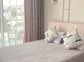 Апартамент Люкс Красивейший в ЖК «Барселона парк» с большим балконом и видом на море