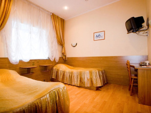 Отель Лионъ