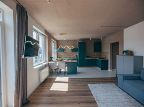 Квартира двушка в 100 метрах от моря