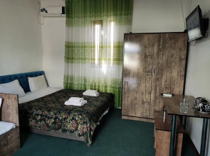 Отель Green House