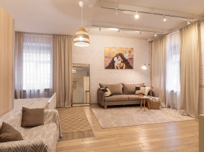 Квартира В Доме Поэтов на Патриарших Прудах