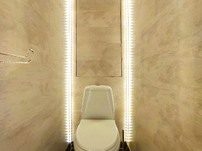 Квартира Трехкомнатная Недалеко от Метро Пражская