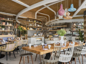 Отель W Dubai - Mina Seyahi