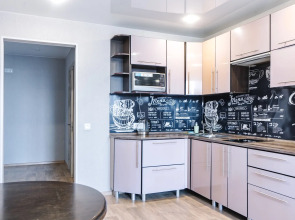 Квартира Тополиная 82