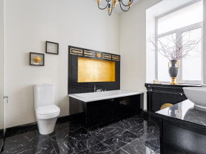 Квартира четырехкомнатная на Почтамтском