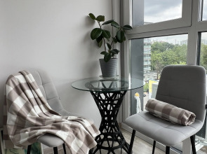 Квартира современная. Апартаменты Клен