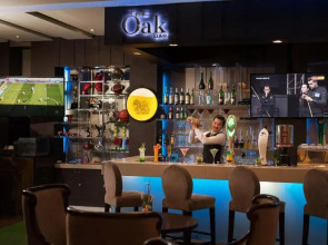 Отель The Berkeley Hotel Pratunam