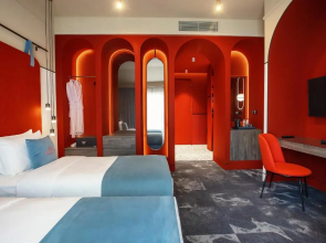 Heritage Hotel and Suites (by Travel Agency)