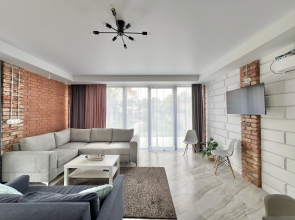 Uyutny Domik s Terrasoy na Sadovoy Private House