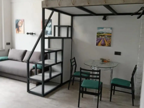 Oktyabryskiy 96 Apartments