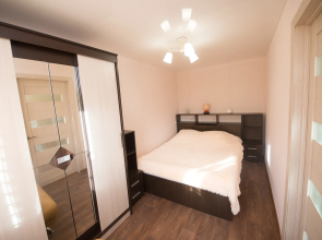 2-K na Naberezhnoy Serebryanogo goroda Apartments