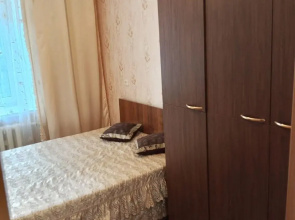 V Tsentre Ishima Prostornaya 2-Komn. Dlya Komandirovok I Semyi Flat