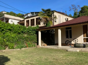 U Emmy Guest House