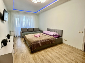 Квартира двухкомнатная в центре города в элитном доме