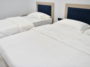 Отель QUT Hotel