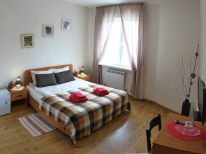 Отель Iceberg House