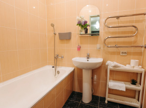 Апартаменты двухкомнатные Live in Karelia в центре у набережной Ленина 3