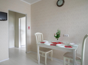 Апартаменты Семейный люкс (Севастополь)