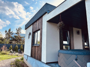 Kubiki Aktsent Private House