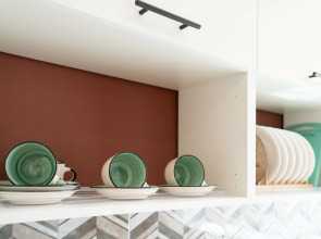 Апартаменты с ярким дизайнерским ремонтом