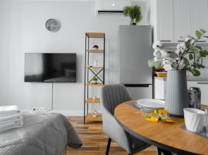 Апартаменты Lalapart Gray stone на 30 этаже небоскреба Савеловский Сити