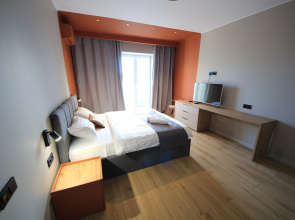 Kvartira NiceAparts Centr King-Size Stil'nyj Remont i Panoramnyj Vid Sobor