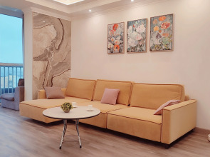 Апартаменты Шикарные В центре с видом на Золотой мост и Русский мост