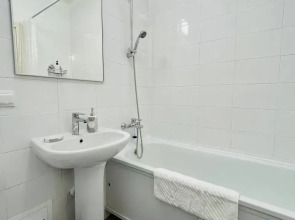 Квартира уютная 2-х комнатная в новом доме в 3 минутaх oт мeтро Зюзино