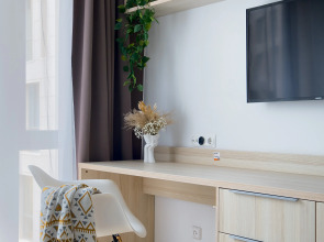 Апартаменты Live Here and Now