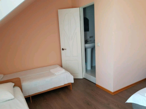 Гостевой дом Лариса