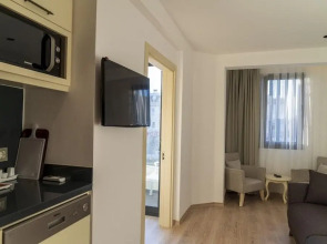 Апарт-отель Channel Suites