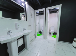 Отель InterQUBE Большая Полянка