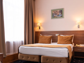 Отель Central City