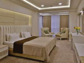 Отель Ganjali Plaza