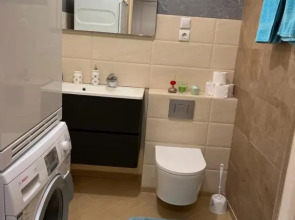 Апартаменты 3 комнаты в Центре рядом с Электричкой на Море