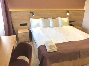 Отель Гелиос