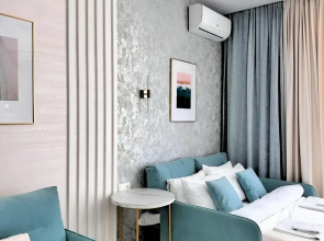 Studiya Tiffani Flat