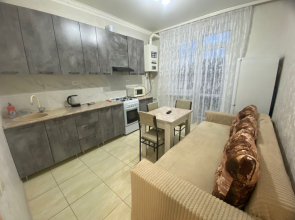 Квартира возле аэропорта с балконом