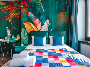 Апартаменты Lalapart Tropikana с ярким ремонтом на 30 этаже небоскреба Савеловский Сити