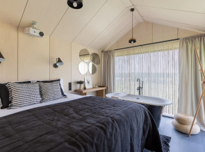 Wow Dacha Astra Private house
