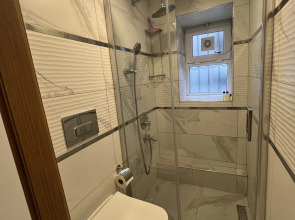 Апартаменты City Center Serenity: Stylish Studios