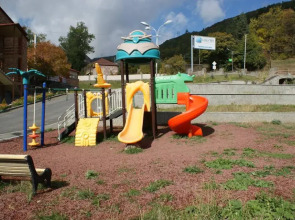 Отель Цахкаовит