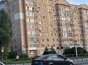 Квартира Просторная с Балконом на Строителей 2