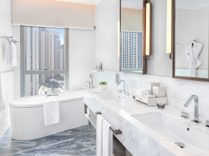 Address Grand Creek Harbour Hotel