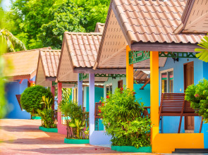 Курортный отель Phaithong Sotel Resort