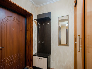 Квартира 1-к яркая у залива на Маркова 8/2 от RentAp, 4 сп.места