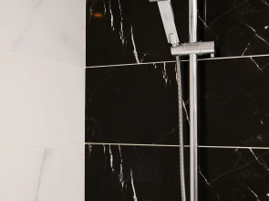 Апартаменты Luma White #2 в центре города с красивым видом на балконе